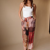 PANTALONES PHEETA PEÑAS ROJAS