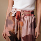 PANTALONES PHEETA PEÑAS ROJAS